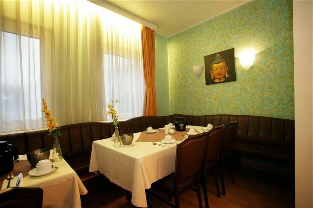 Hotel An Der Oper Duesseldorf Zewnętrze zdjęcie